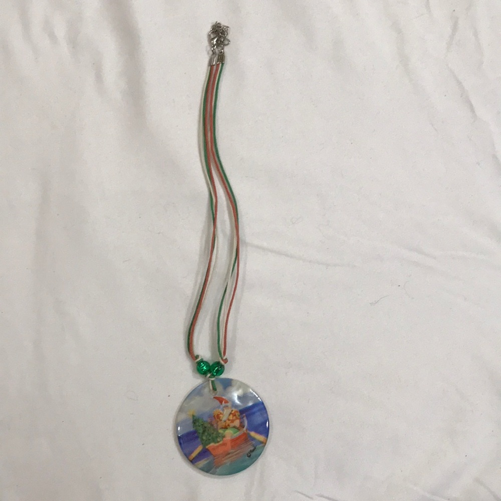 Shell necklace with Santa